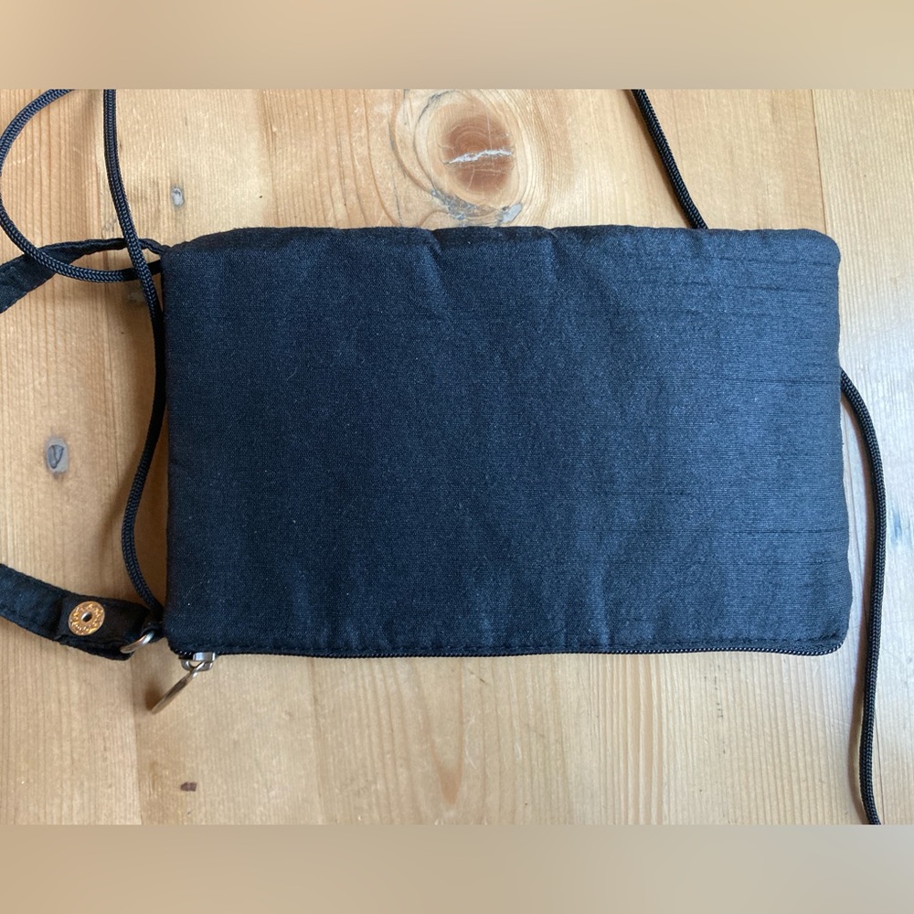2/$30 Bamboo Trading Company Night Bloom Club Bag - Picture 3 of 12
